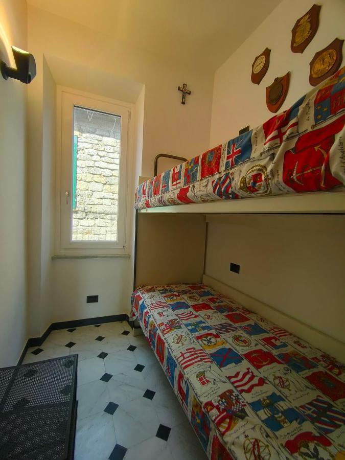 Byron Guest House Porto Venere Exterior foto