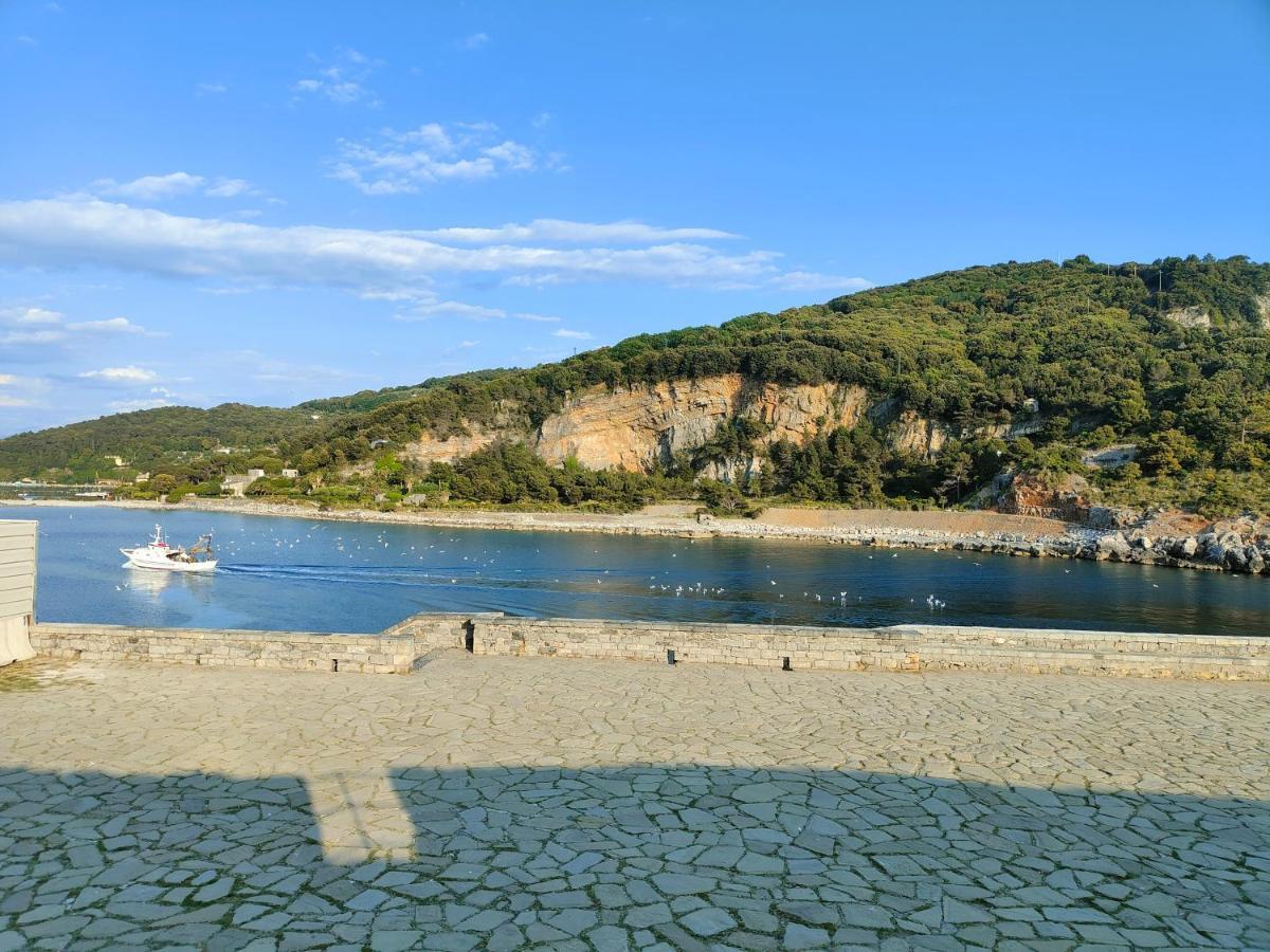 Byron Guest House Porto Venere Exterior foto